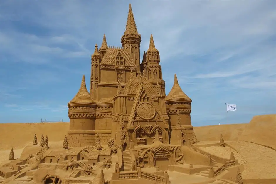 Most Incredible Sand Castle Sculpture