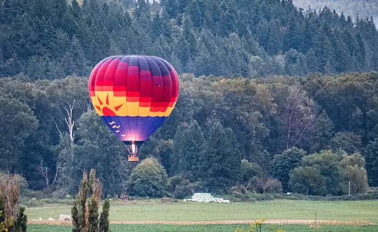 Experience a Hot Air Balloon Ride in Seattle